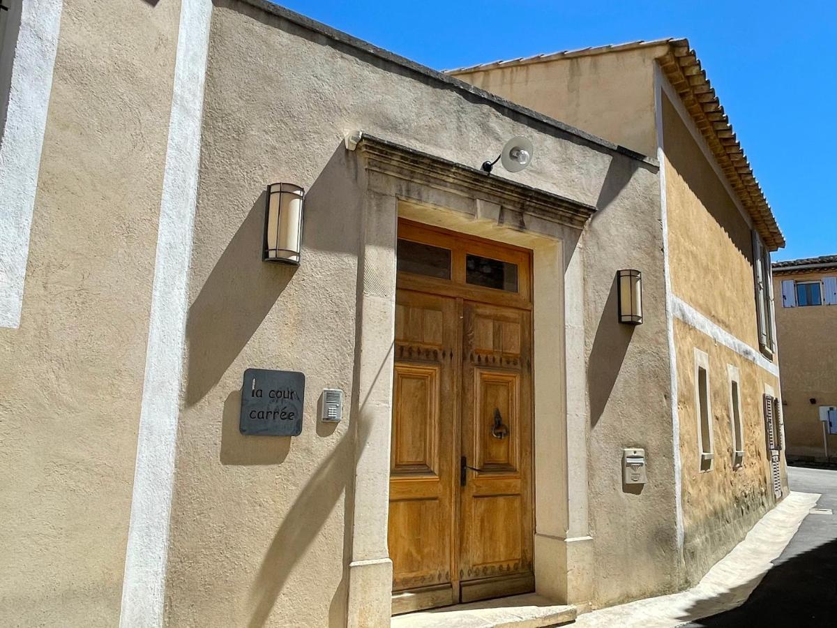 リュストレル La Cour Carree Bed & Breakfast エクステリア 写真