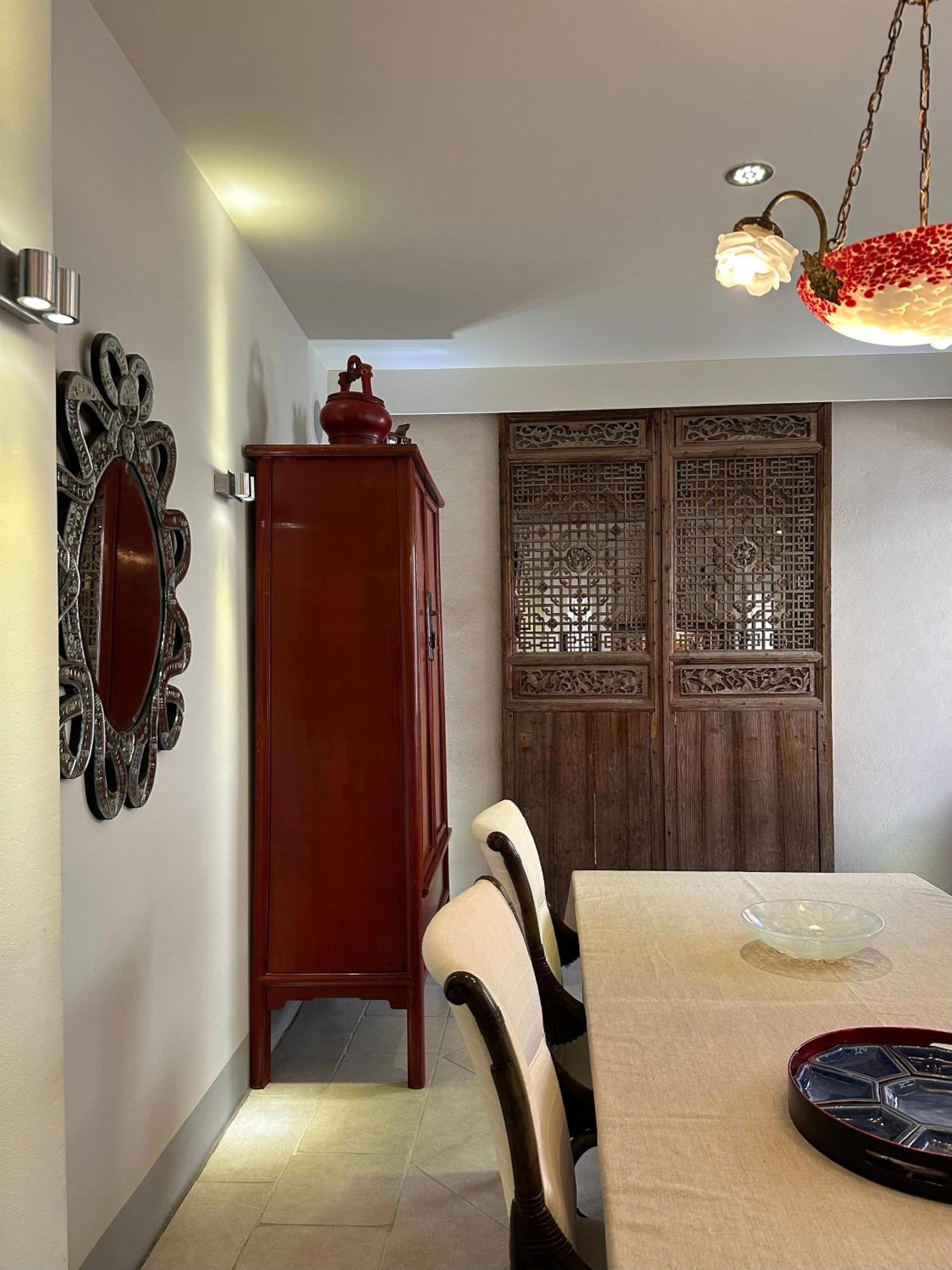 リュストレル La Cour Carree Bed & Breakfast エクステリア 写真